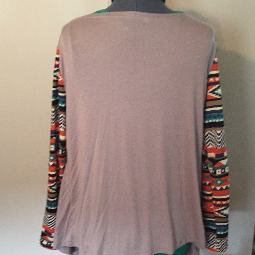 Jacket- Size M. - Picture 2 of 3